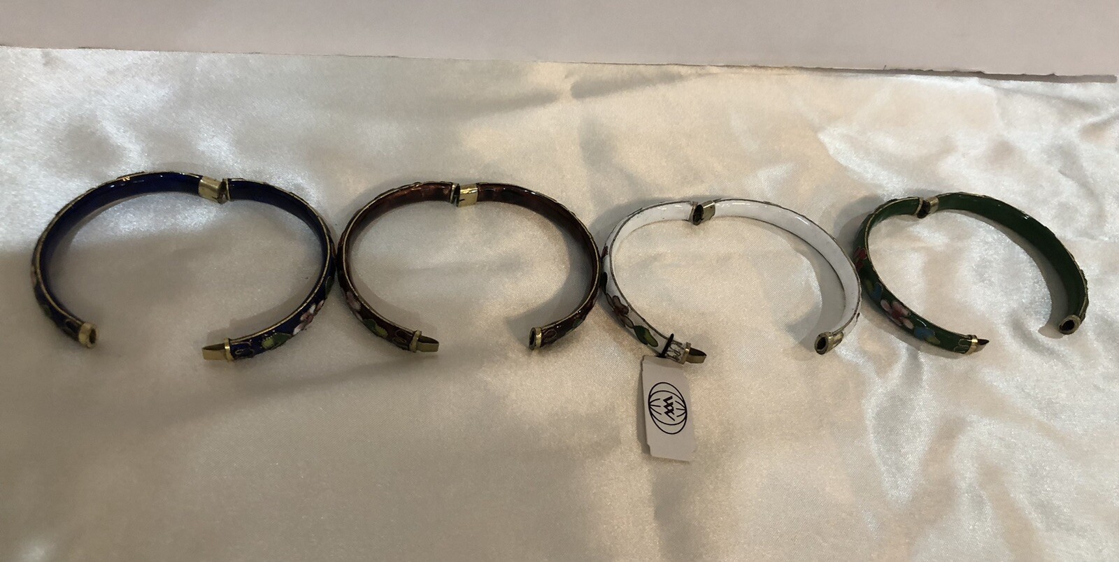 Set Of 4 Cloisonne Hinged Bangle Bracelet World Wide Import In Box W/Tags 1/4 In
