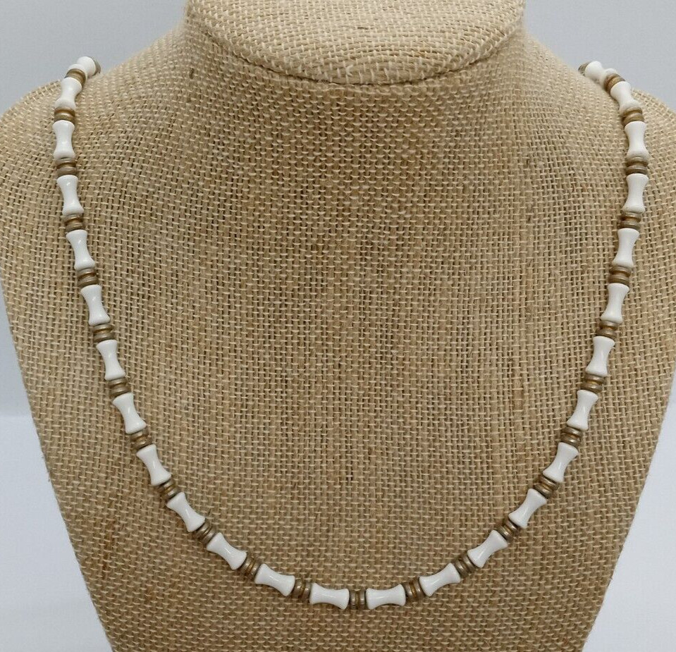 MONET VTG Signed Gold Tone White Milk Glass Bamboo Beaded Necklace Sister Clasp