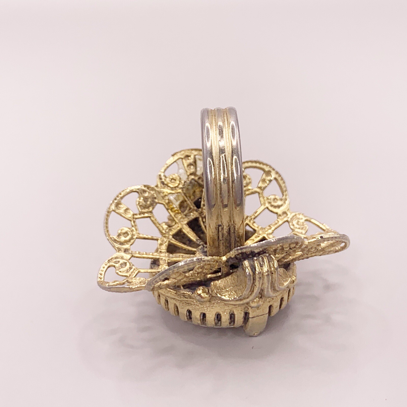 Vintage Cocktail Ring Costume Jewelry Off White Ivory Gold Color Tone Adjustable