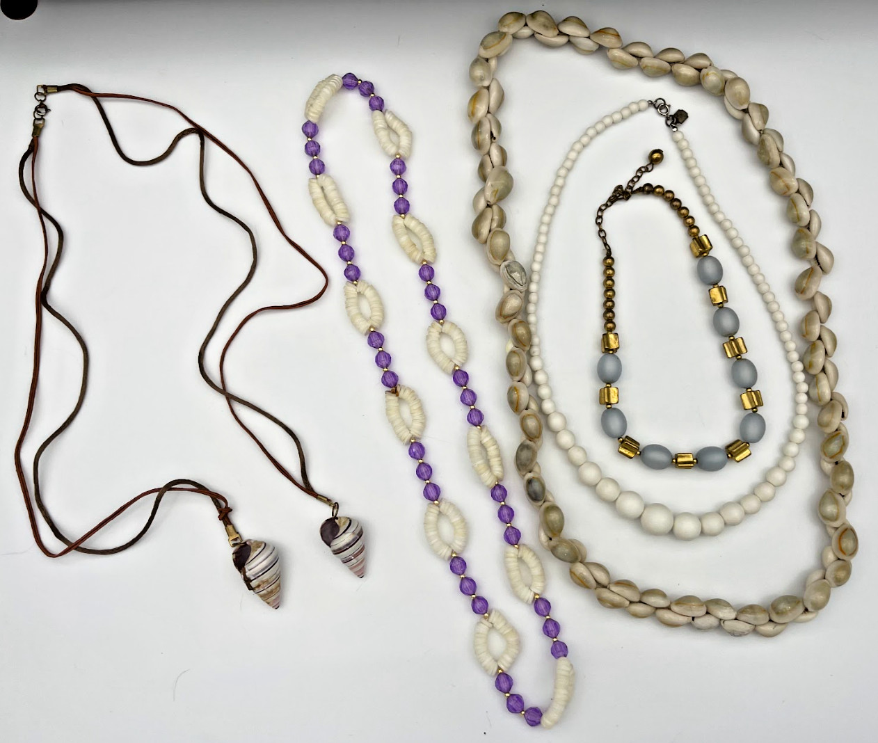 Lot of 5 vintage Necklace, shells, resin, metal and plastic beads, long & small