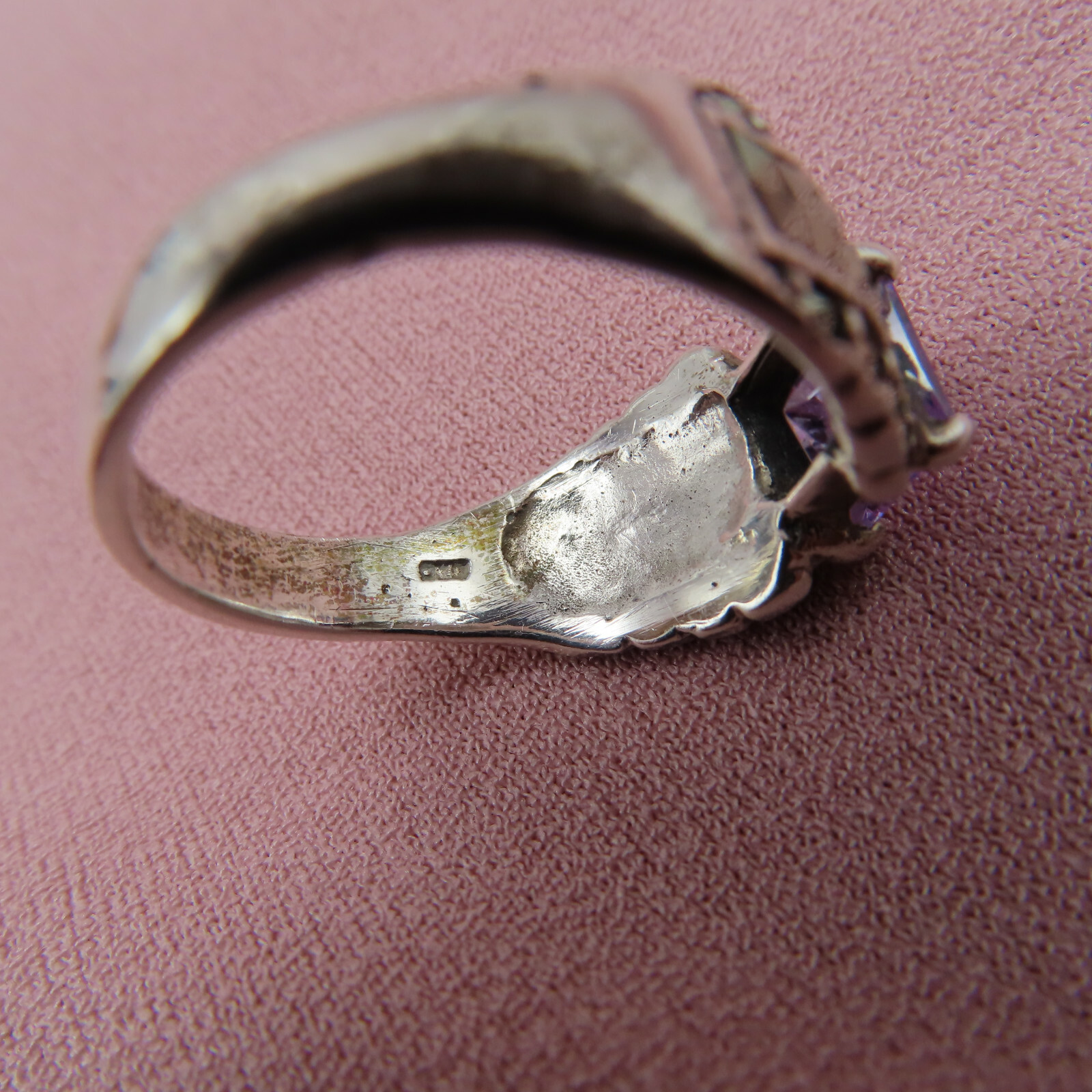 CW Sterling Silver Ring Vintage Purple Solitaire Crystal Size 8 Marcasites 544a
