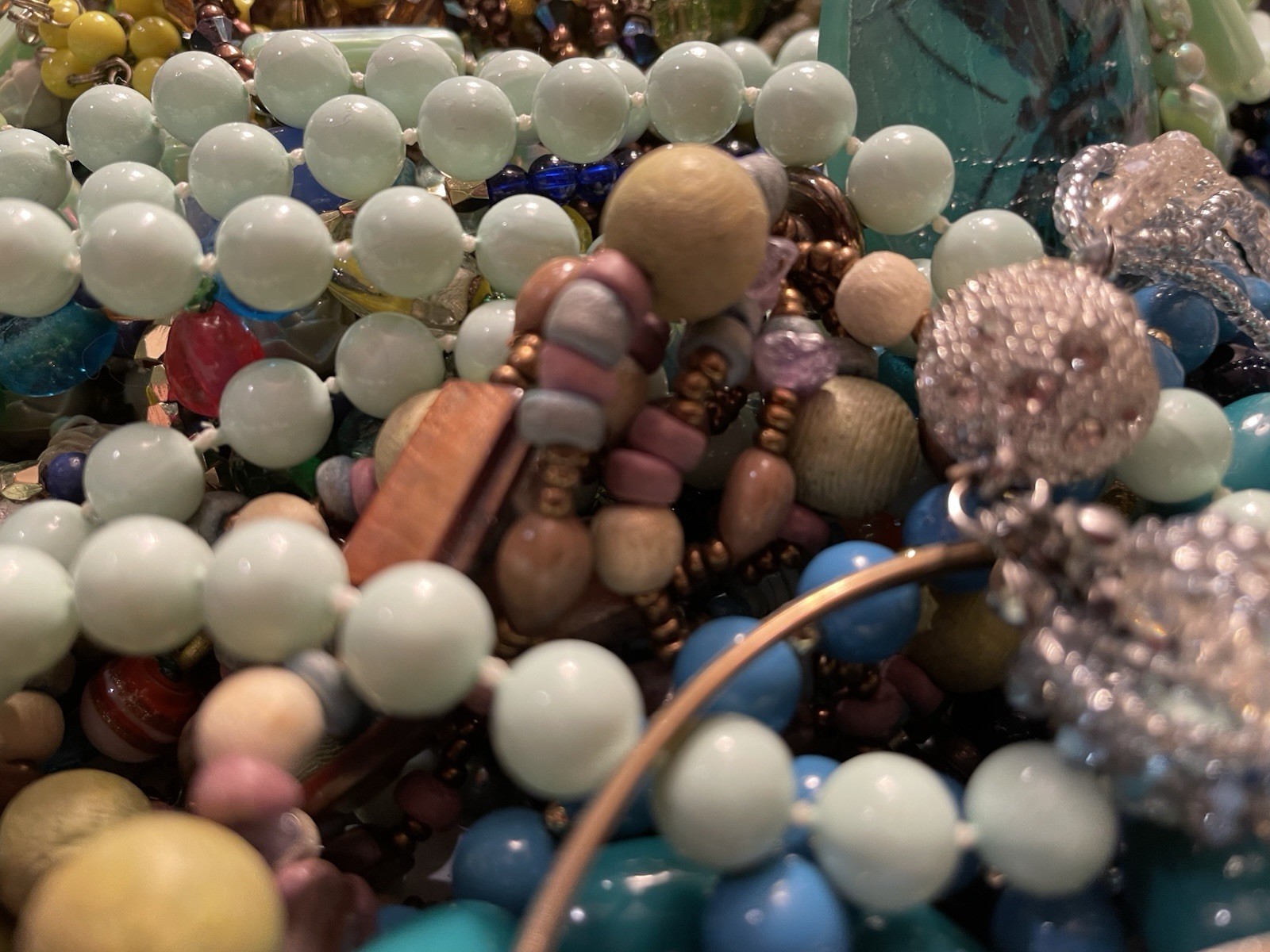 4Lb Mixed Mystery Jewelry Lot Vintage Mod Boho Beaded Necklaces Bracelets
