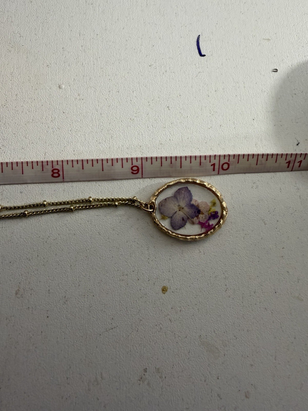 Real Pressed Flower Necklace Gold Tone Oval Resin Pendant Floral Botanical 18”