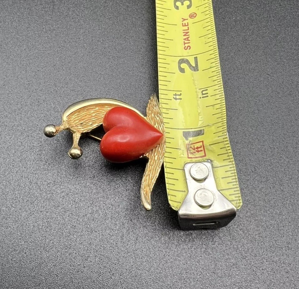 Figural Brooch Gold Tone Snail Red Heart Shell Pin Nautical Mermaidcore Costume
