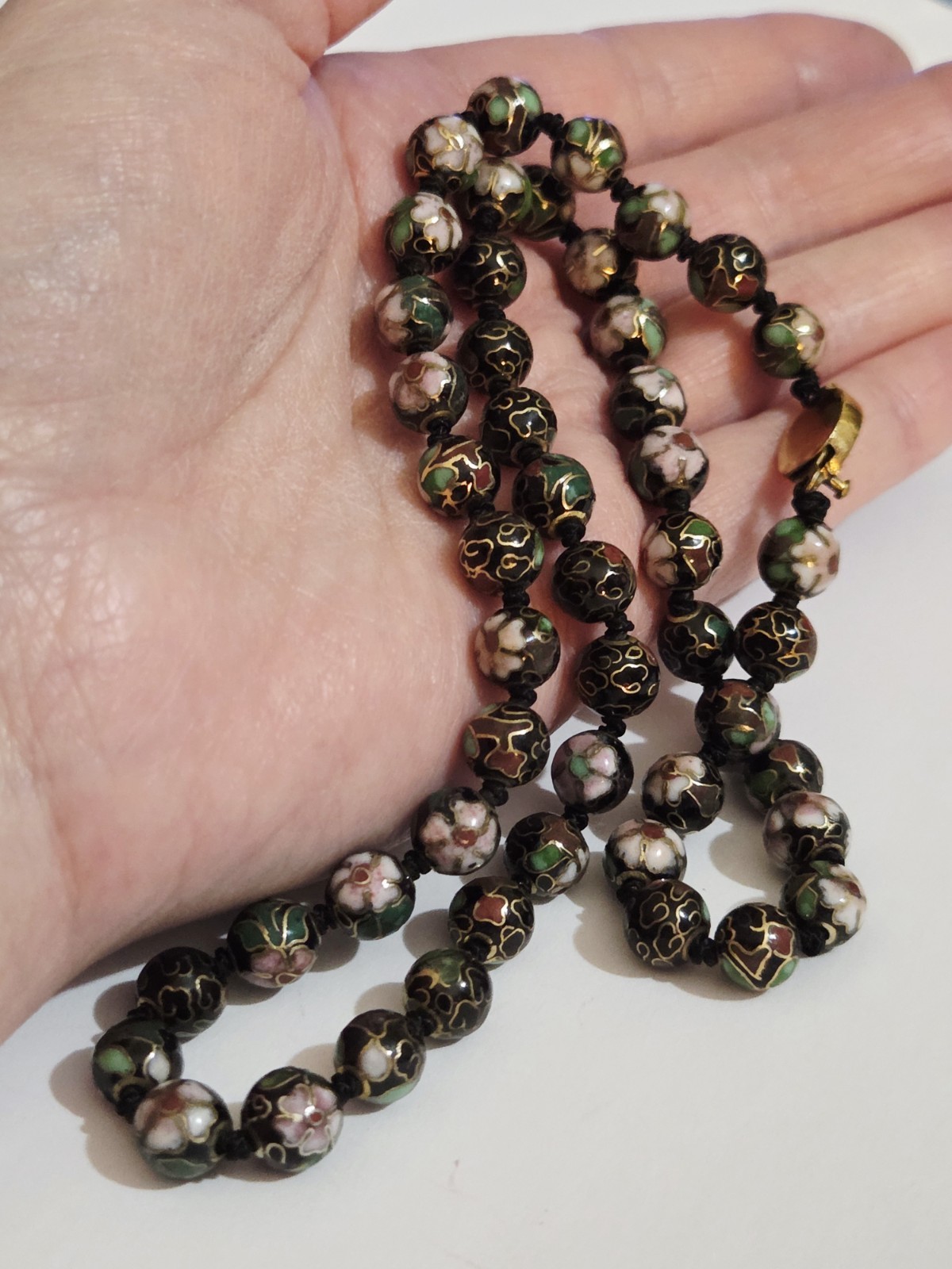 Vintage Chinese Cloisonne Floral Bead Hand Knotted Fish Hook Clasp Necklace