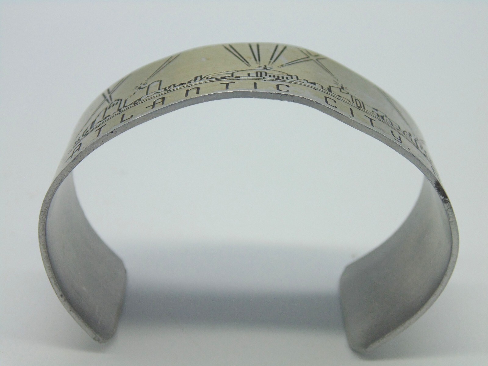 RARE Vintage Signed ~ 1962 MARY LOU ~ ATLANTIC CITY NJ ~ Souvenir CUFF BRACELET