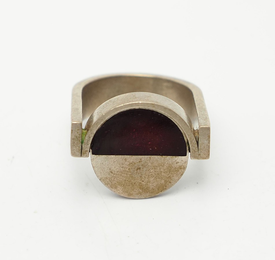 Vintage OOAK handmade modern circle metal and red resin ring size 8