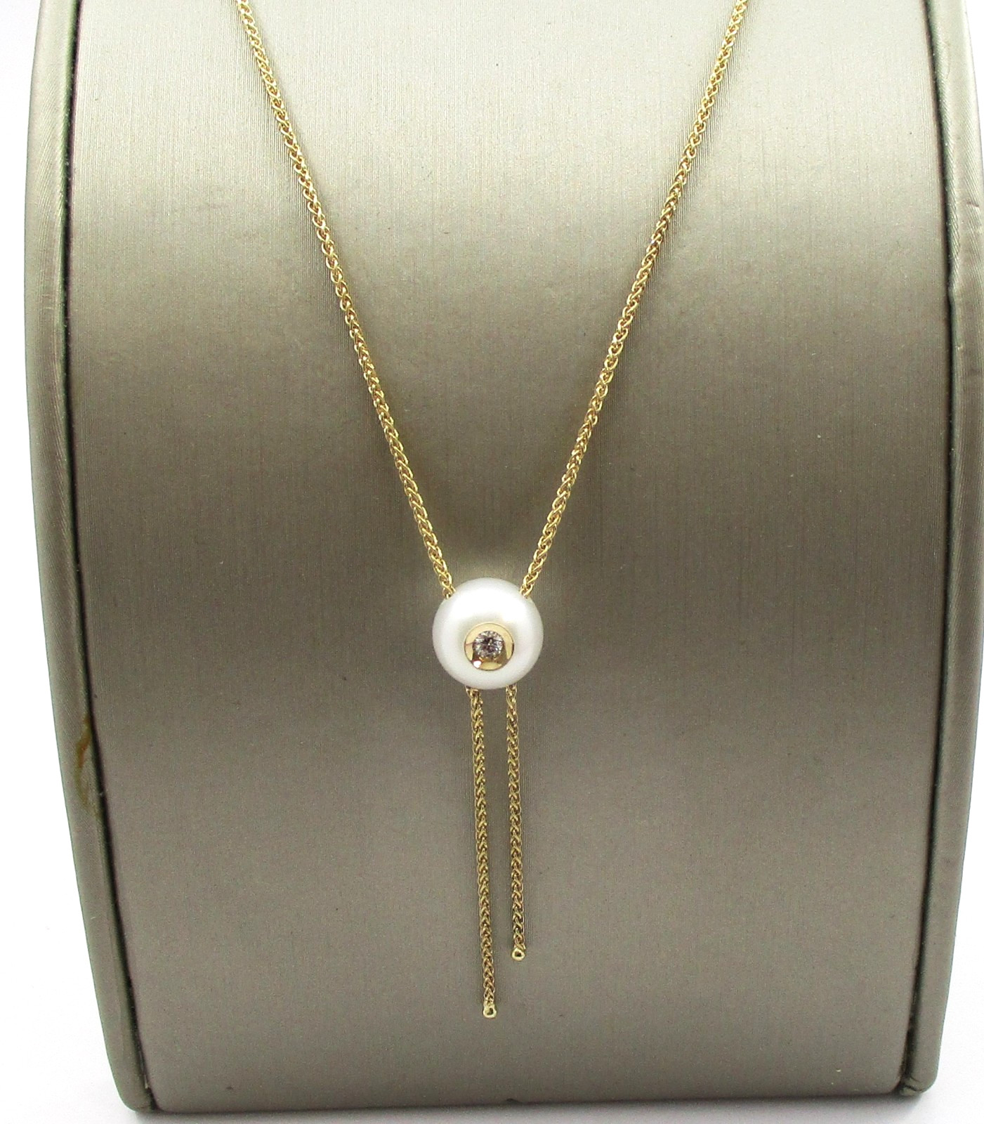 8.8 mm Freshwater Cultured Pearl 0.04CT Diamond Pendant 14K Yellow Gold 17.5″