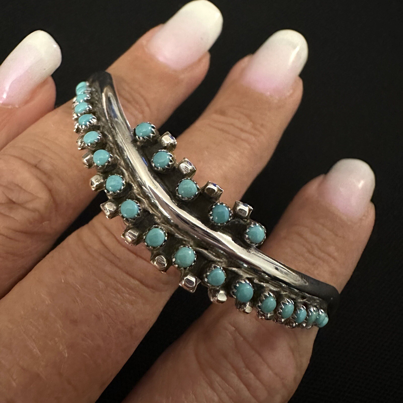 ESTATE STERLING NATIVE TURQUOISE SNAKE EYE ZUNI HENRIETTA QUETAWKI CUFF BRACELET