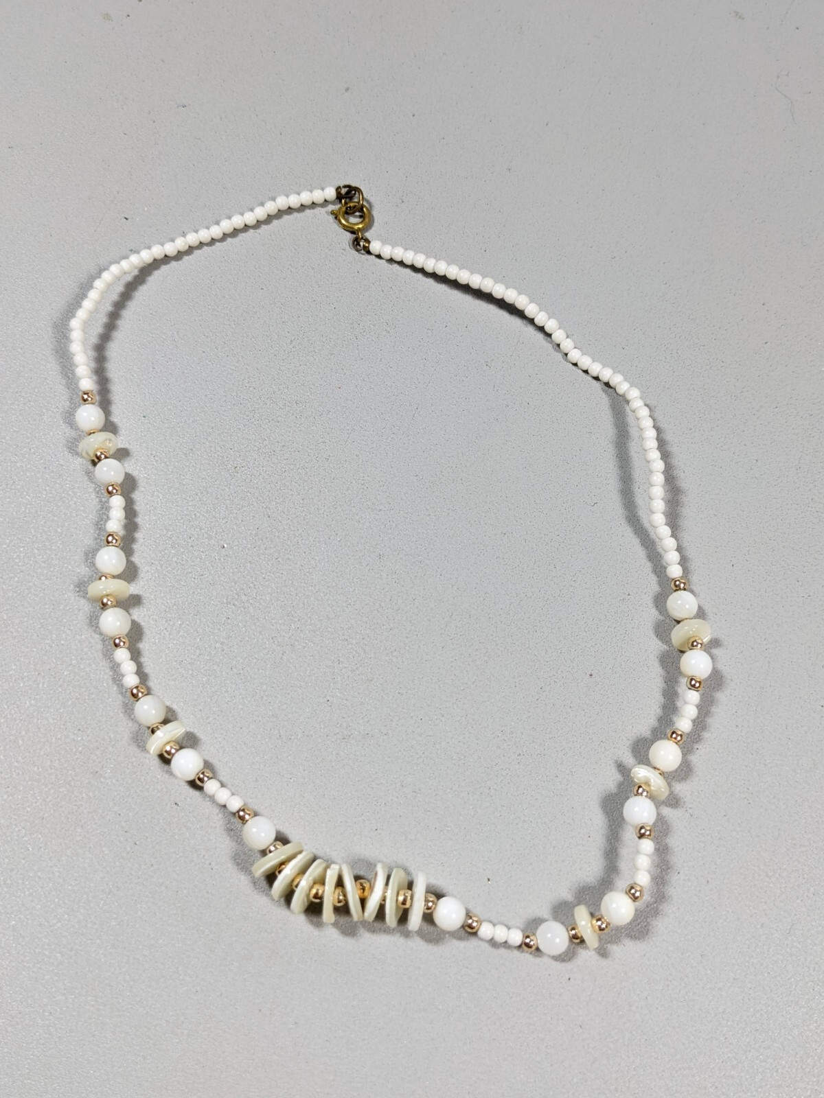 Vintage Gold tone Glass Acrylic Bead Stacked Shell Choker Necklace 16 inches