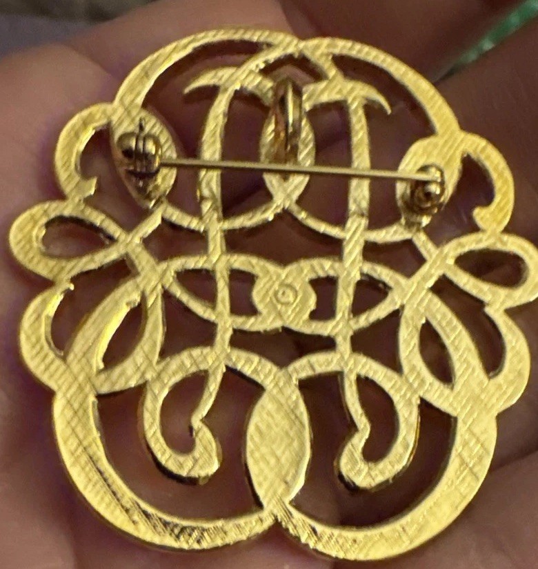 Gold Tone Brooch Or Wear As A Necklace With Gold Tone Necklace