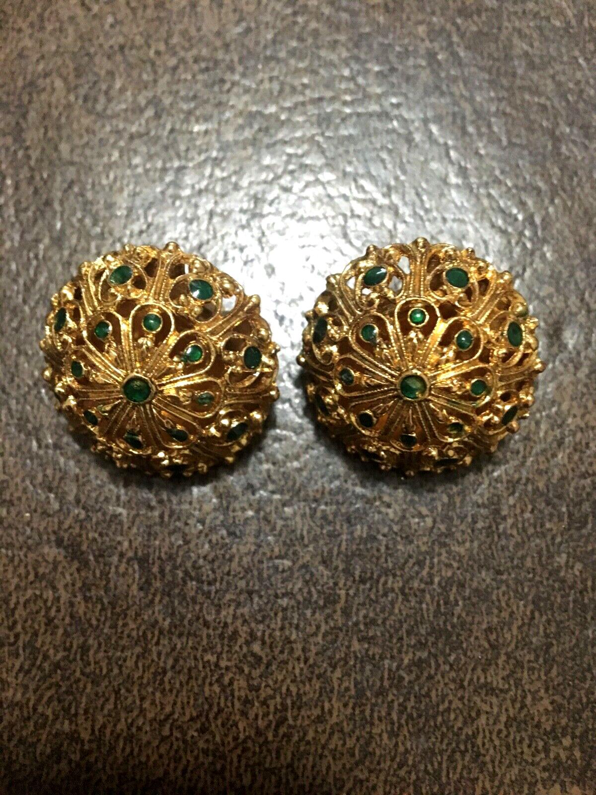 VINTAGE ORENA PARIS GOLDTONE GREEN STONE CLIP EARRINGS SIGNED
