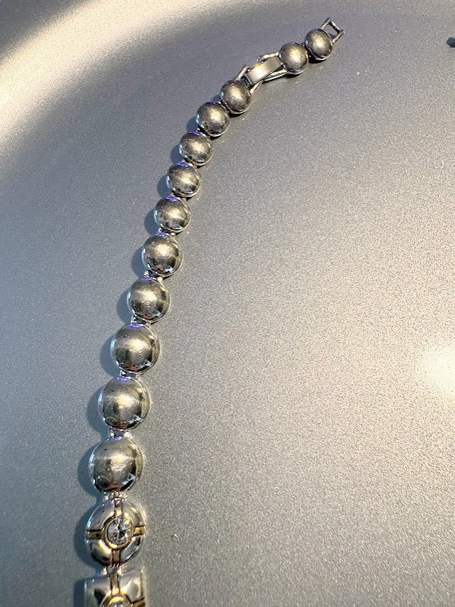 Vintage MONET Signed Two-Tone Silver/Gold Rhinestone Necklace 17″