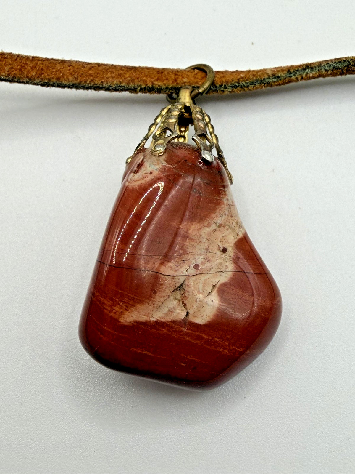 BROWN STONE PENDANT NECKLACE LEATHER CORD BRASS TONE UNISEX BOHO NATURE