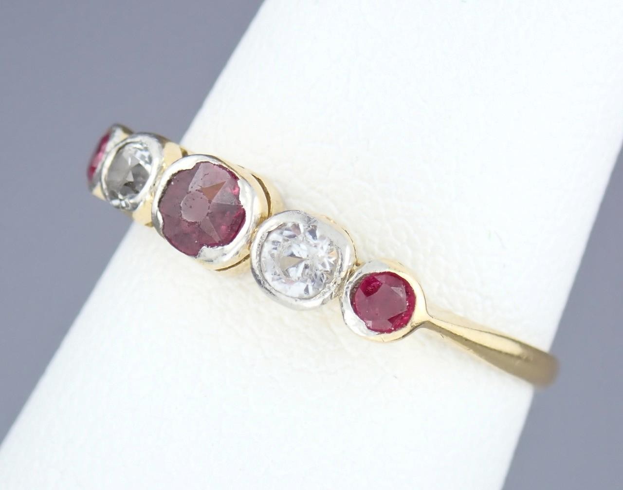 Lovely Antique Art Deco 18K Gold Platinum Ruby White Sapphire Five Stone Ring 5