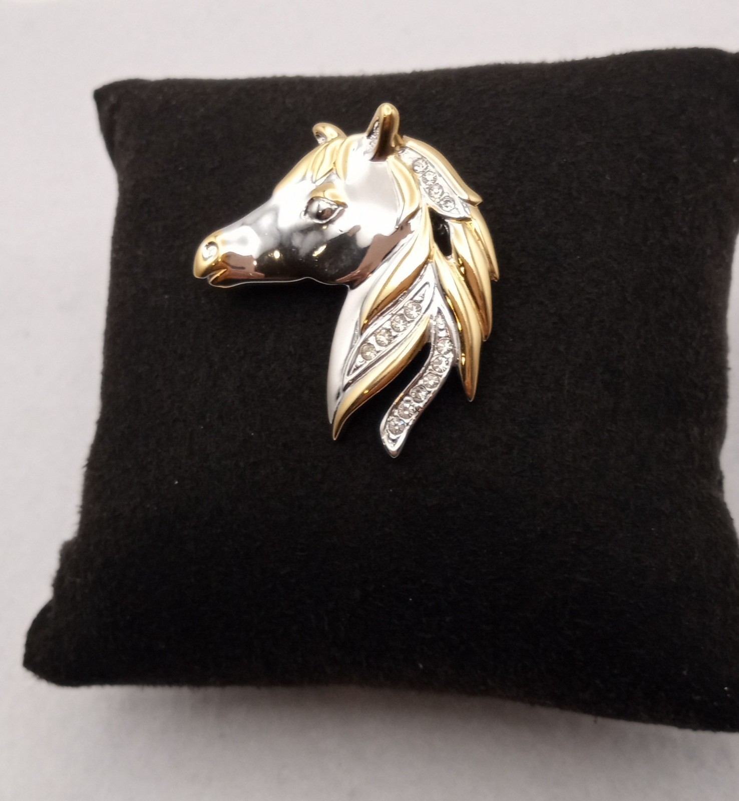 Horse Head brooch, Western 2 Tone Equestrian Shiny Gold /Silver Tone Rhinestone