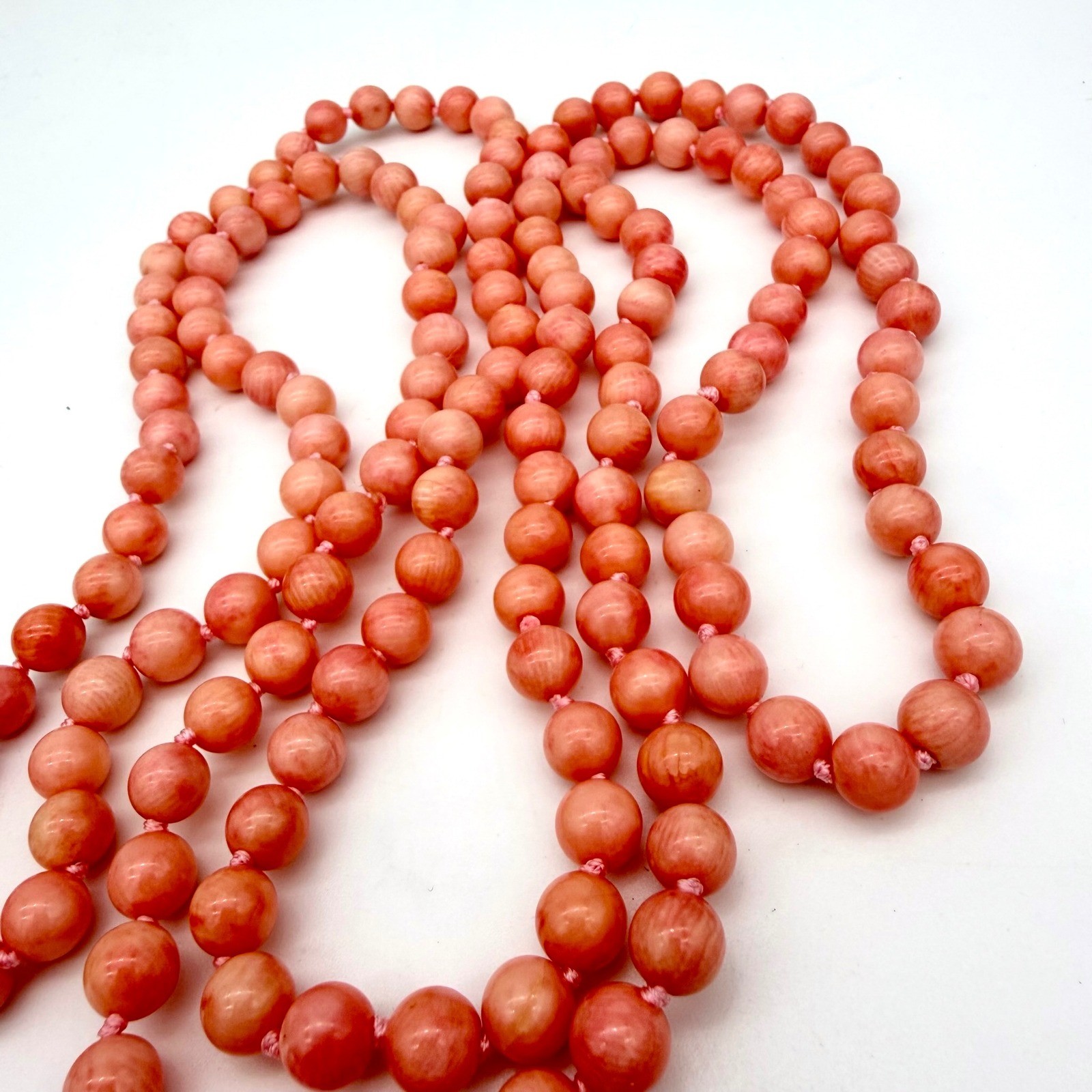 Vintage 56″ Genuine Angel Skin Coral Necklace Hand Knotted 8.5mm Beads 124g