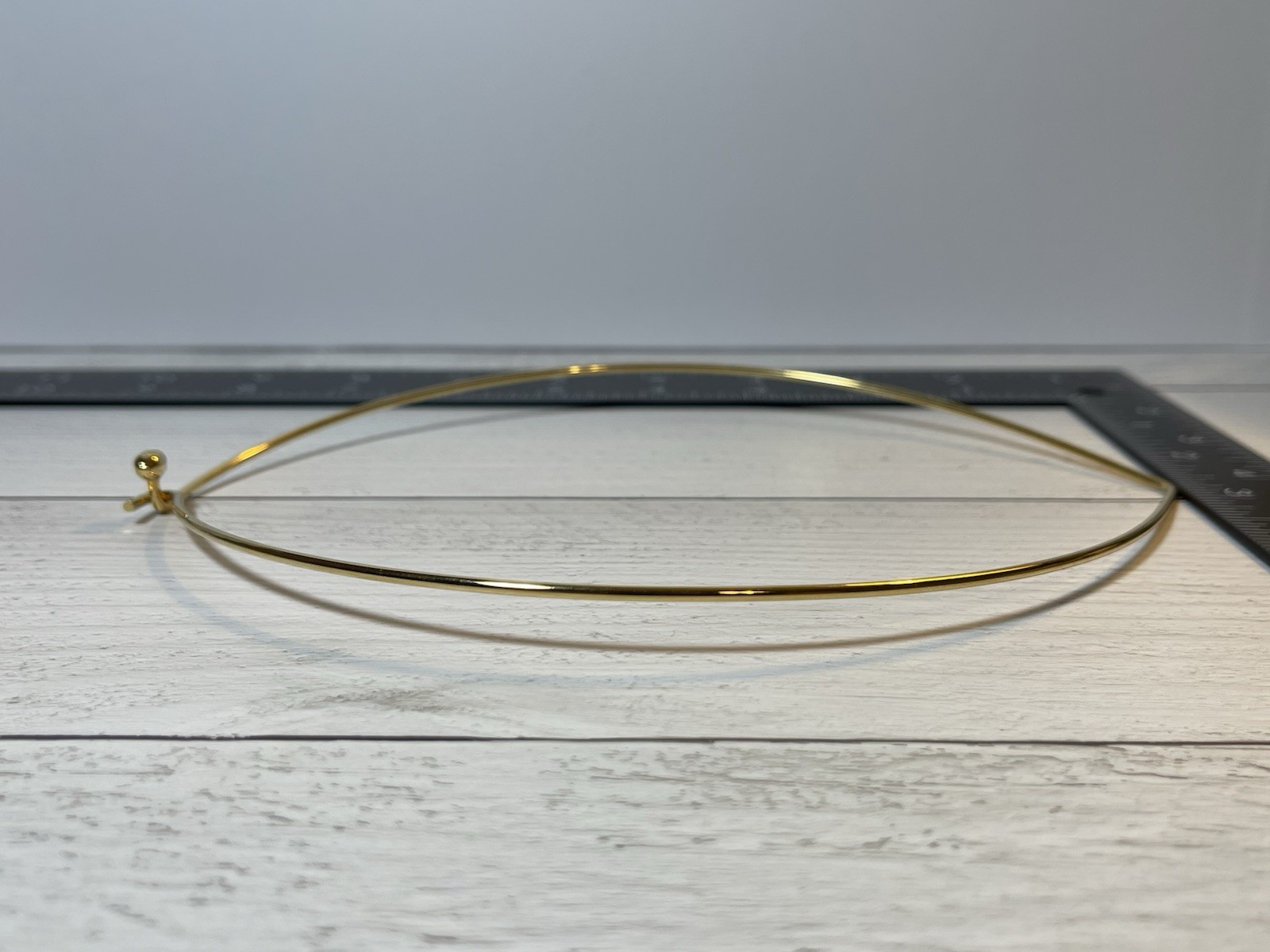 V Shaped Tension Choker Necklace Gold Tone Joan Rivers Signed Wire Vintage