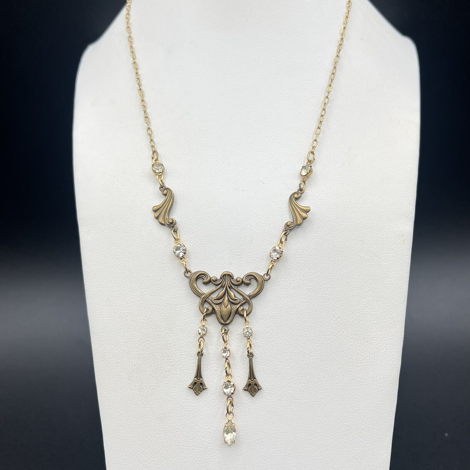 Vintage Sadie Green Dangle Drop Rhinestone Chandelier Chain Necklace Gold Tone