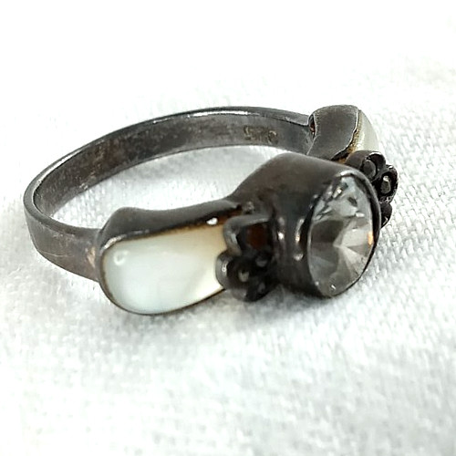 Women’s Vintage 925 Sterling Silver RING CZ Cubic Zirconia MOP 9.5 Patina