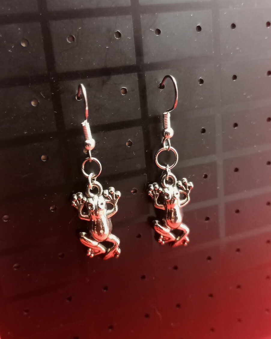 Silver Plated Earrings Dangle Drop Frog Charm