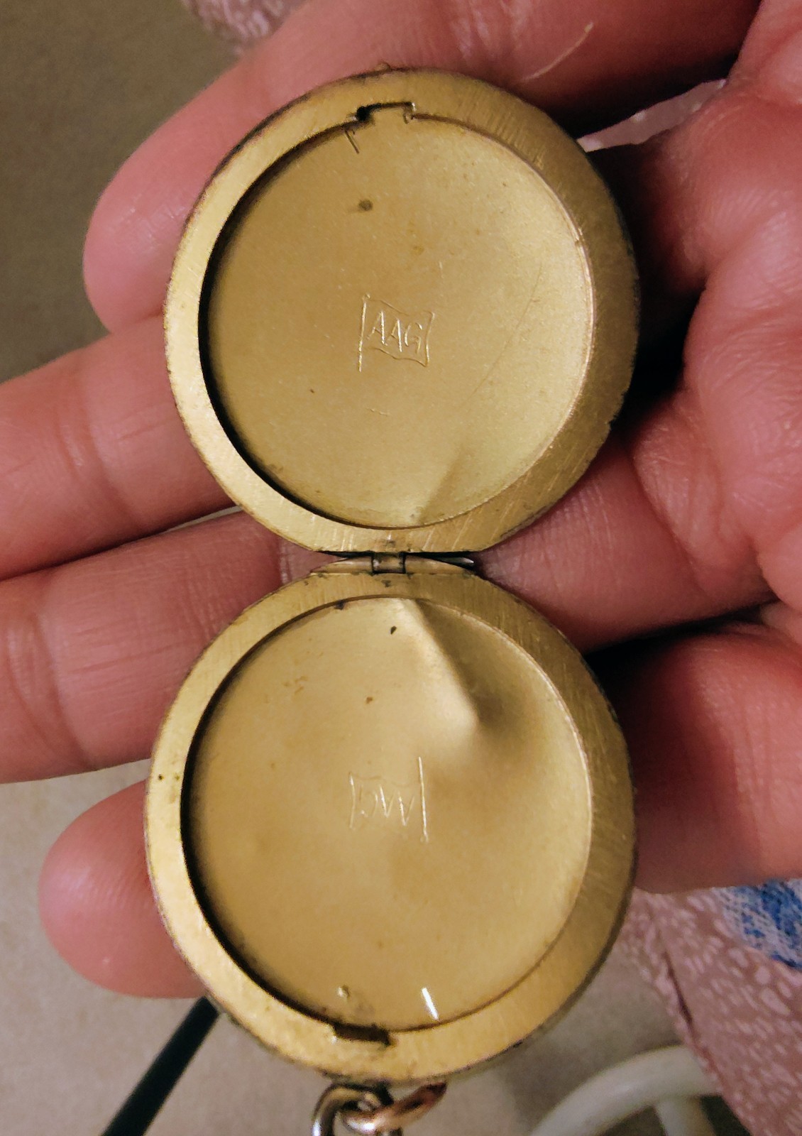 Antique Locket Pictures Marked AAG With A Flag Inside On Both Sides Goldfield?