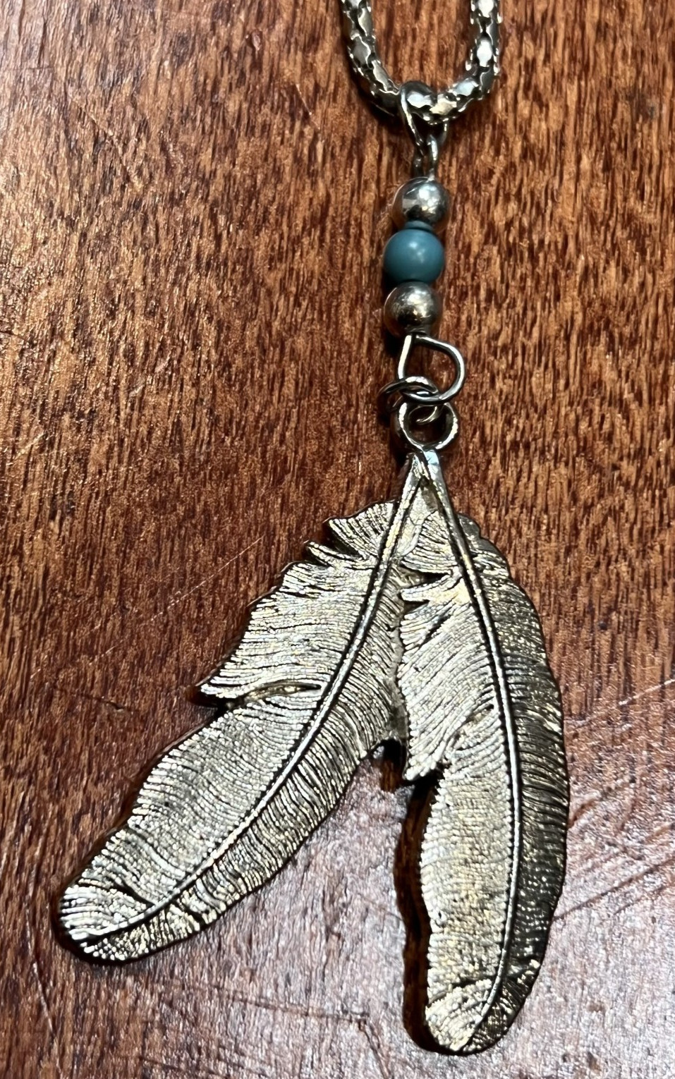 Vtg Southwest Native American Inspired Silver Tone Feather Pendant 18″ Necklace