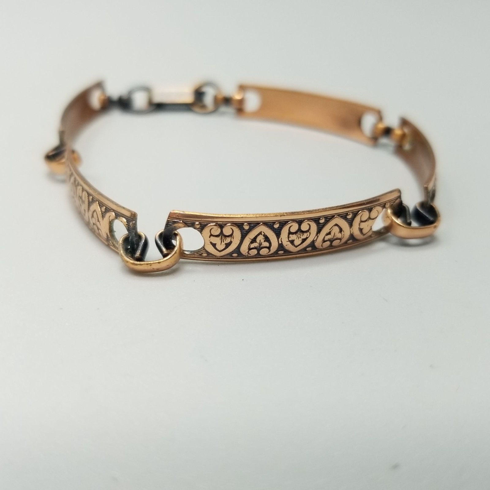 Vintage Solid Copper Heart Pattern 5 Panel Bracelet 7 1/2 Inch Long
