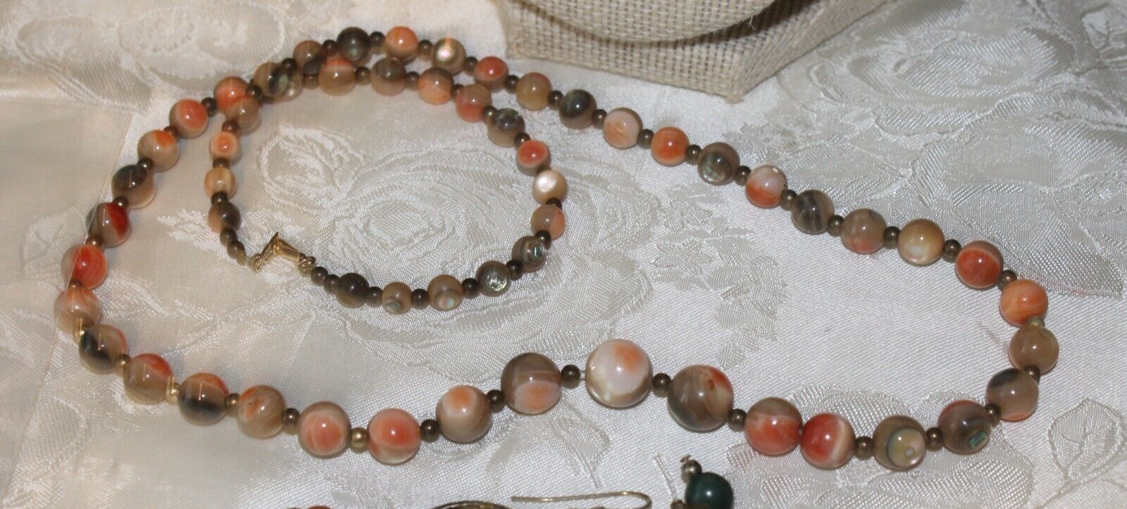 VTG ORANGE/BROWN CAT’S EYE GLASS BEADED NECKLACE+ BONUS DANGLE HOOKS GORGEOUS