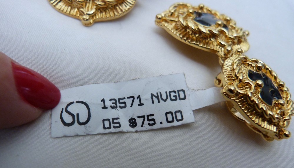 2 3/8″ VTG SIGNED ST JOHN BLACK ENAMEL ETRUSCAN DANGLE DROP EARRINGS NEW W/TAGS