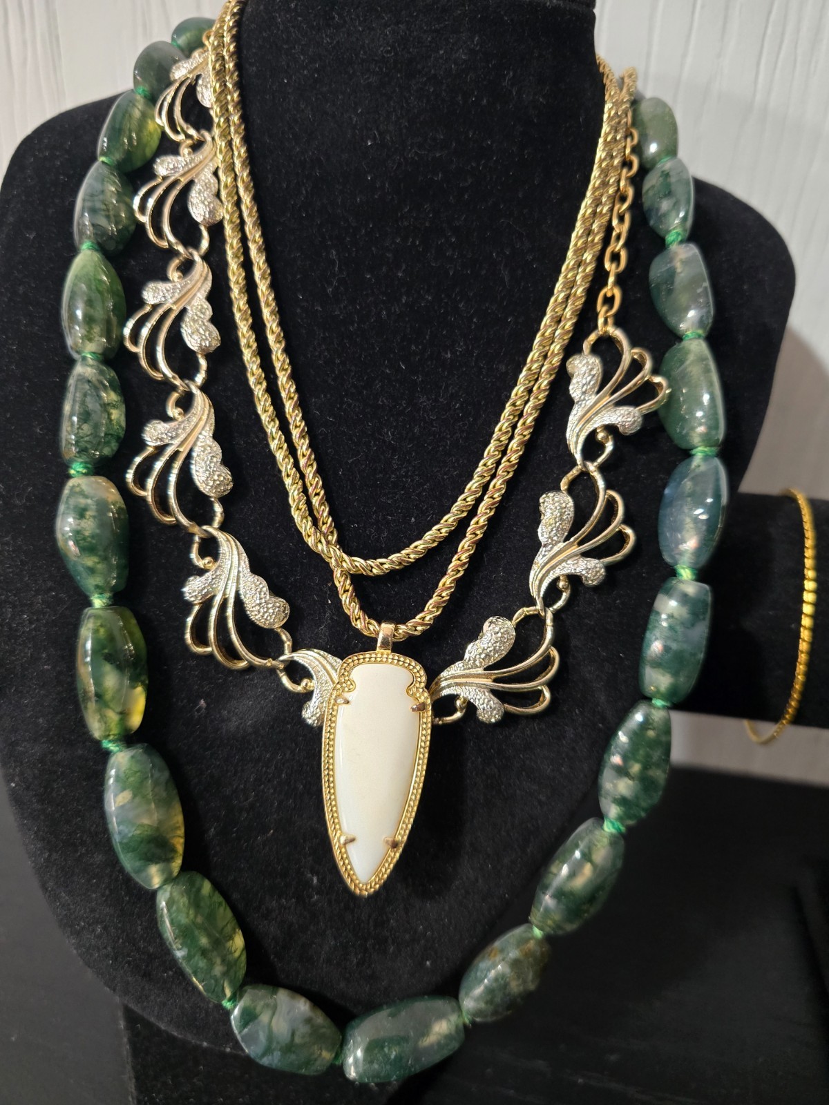 Elegant vintage /now jewelry lot some signed