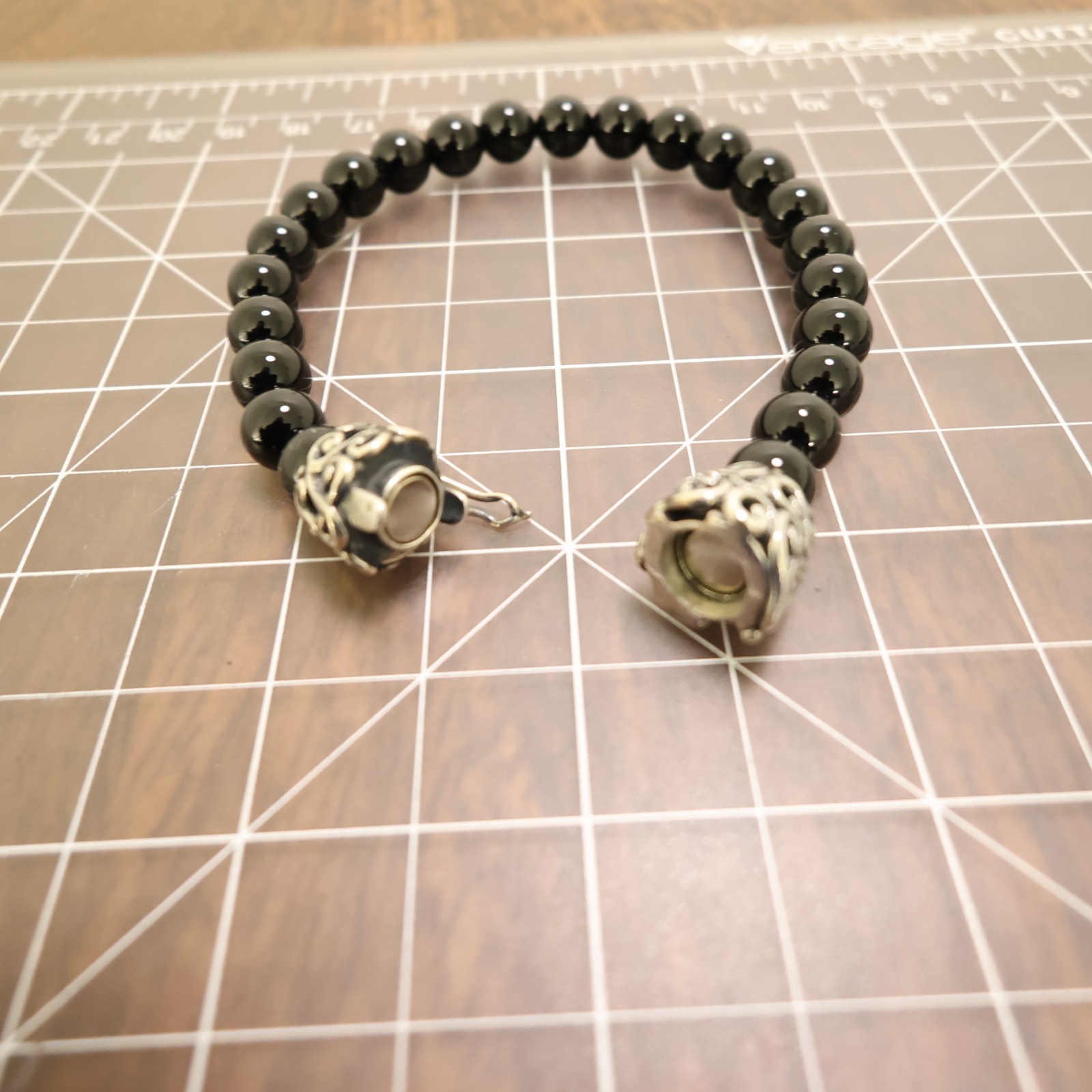 Carolyn Pollack bracelet Relios black onyx beads silver magnetic clasp 6.75in