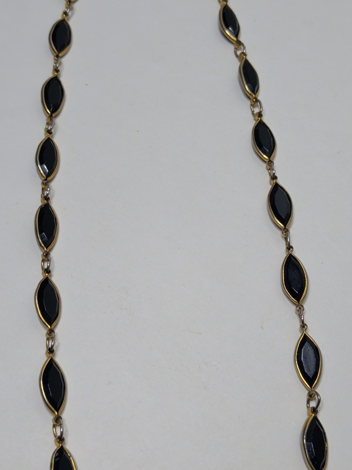 ✨VINTAGE✨ 29″ Goldtone Black Stones / Rhinestones Metal Links Necklace Costume