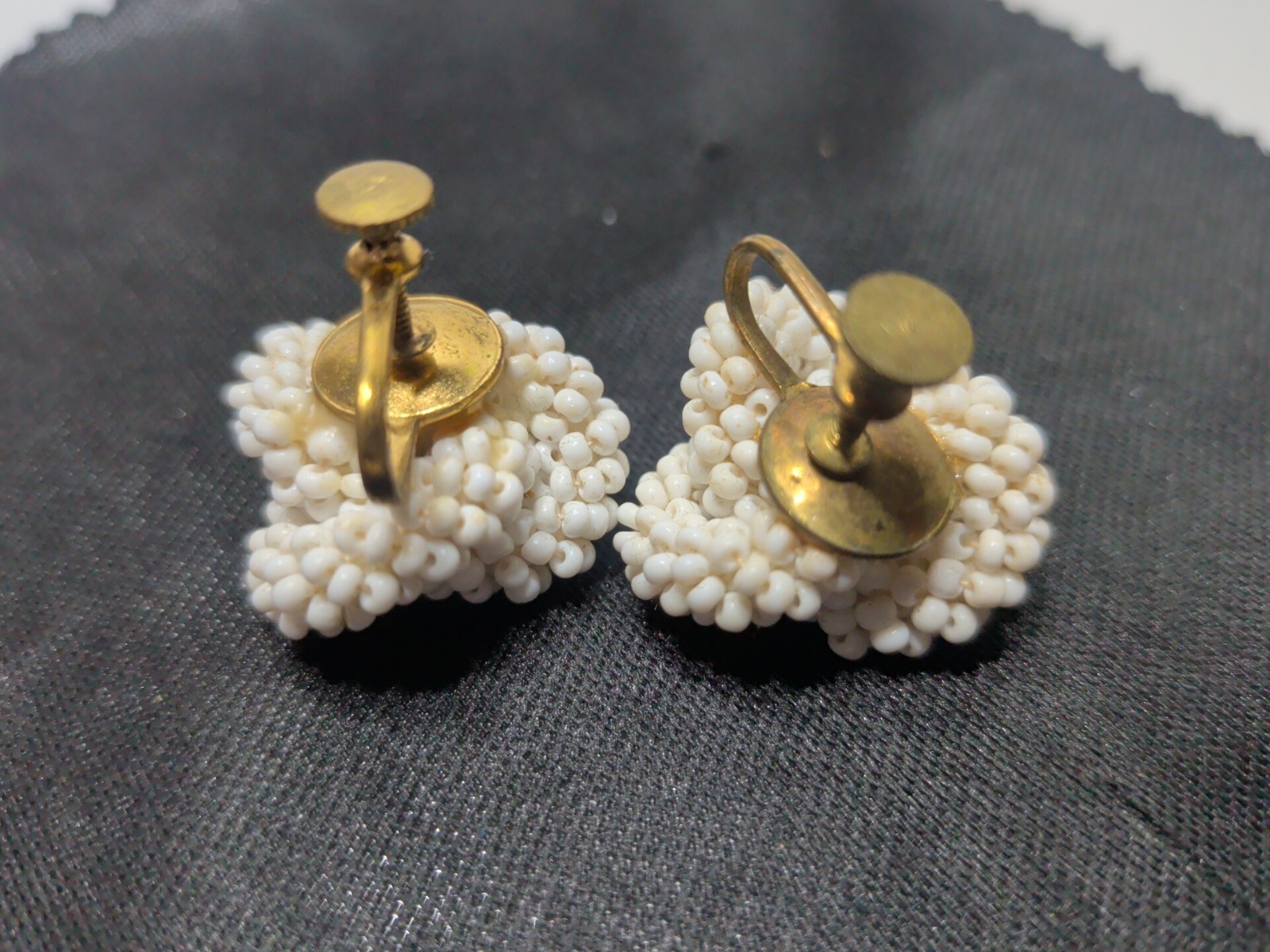 ✨VINTAGE✨ Mid Century Tiny Beaded Knot Style Screw Back Earrings