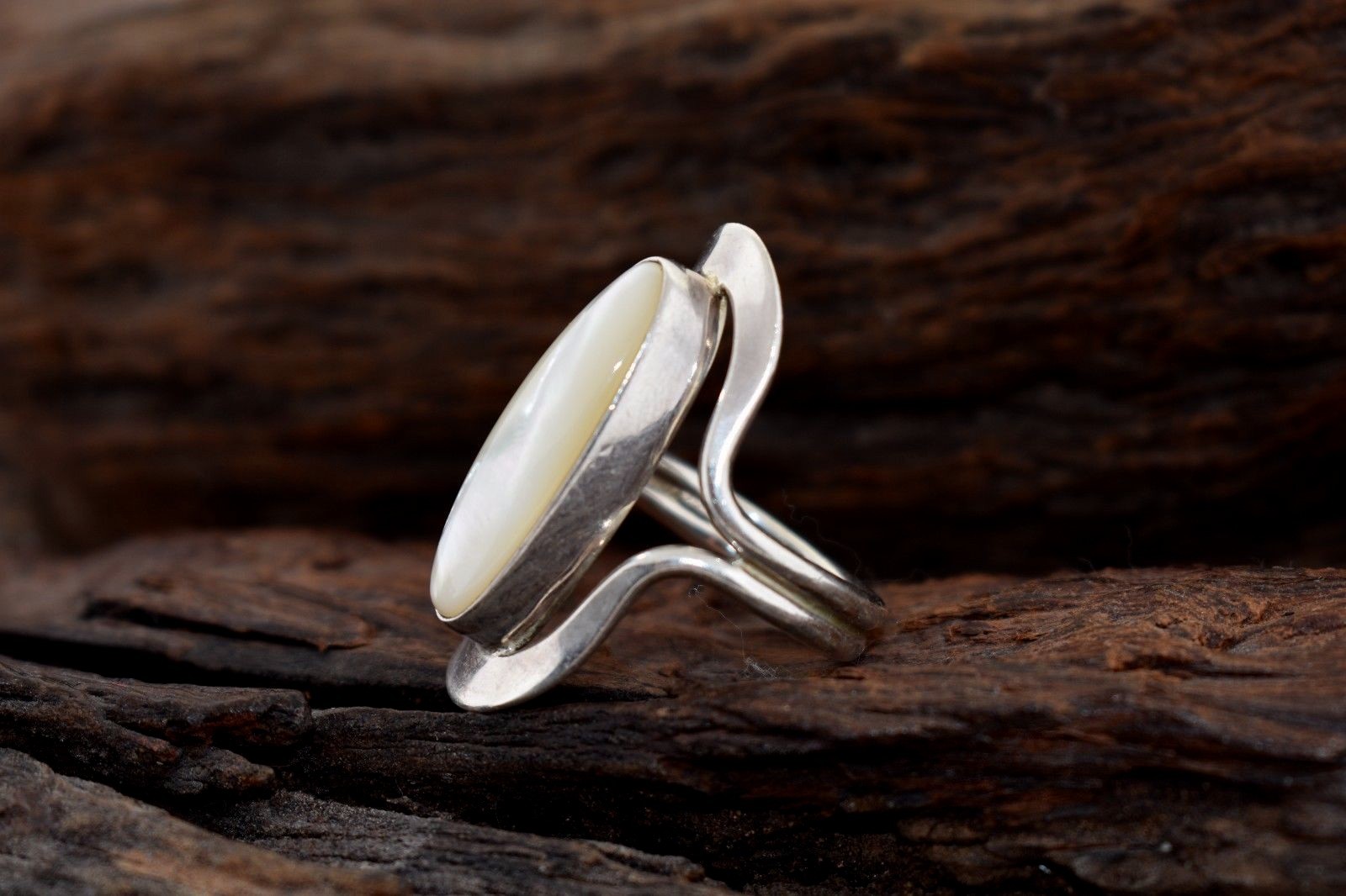 Mexico DOMINIQUE DINOUART DESIGNS DDD Elongated MOTHER Of PEARL 925 size 10