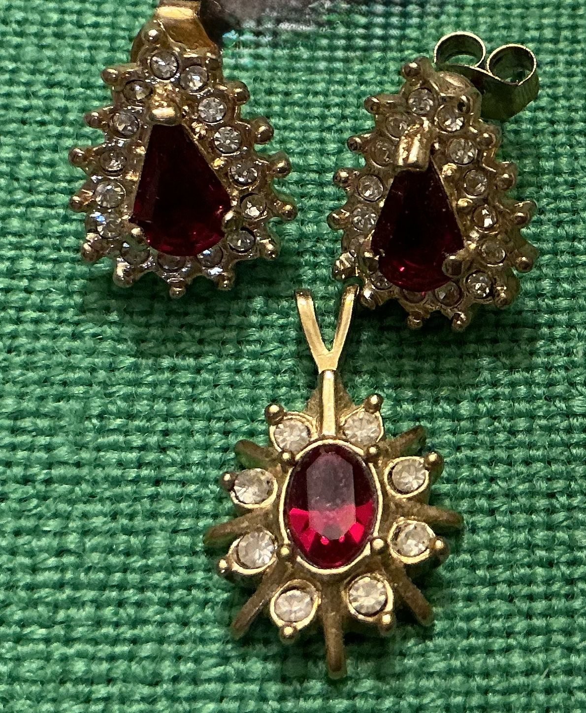 Red Stone Pendant & Earring Set Gold Tone Clear Accent Stones Vintage Estate
