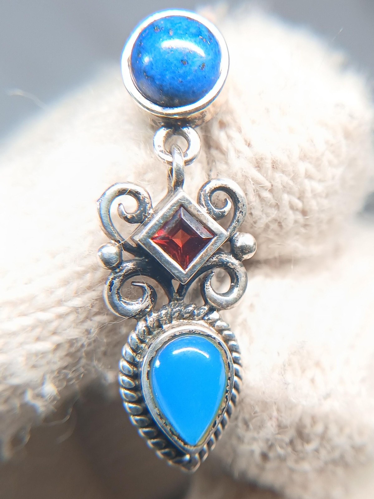 Vintage Sterling Silver 925 Thai Blue Iolite Lapis Lazuli Garnet Dangle Earrings