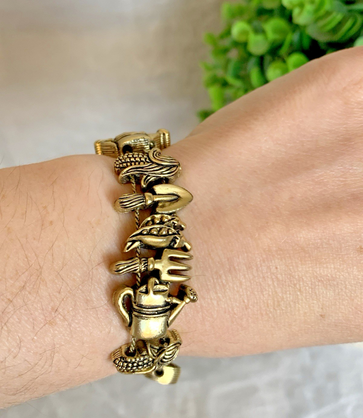 Vintage Gold Tone Gardening Slide Charm Bracelet Vegetable Harvest Garden Theme