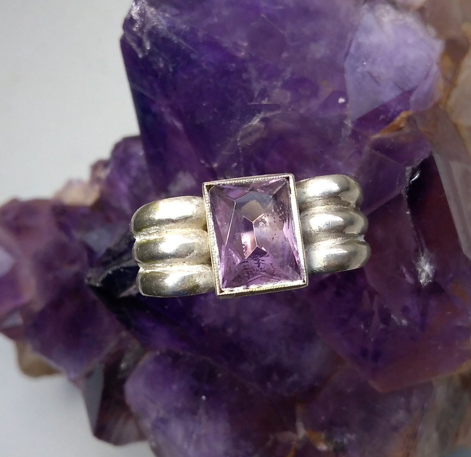Beautiful Original 1930-1950s German 835 Silver Amethyst Ring
