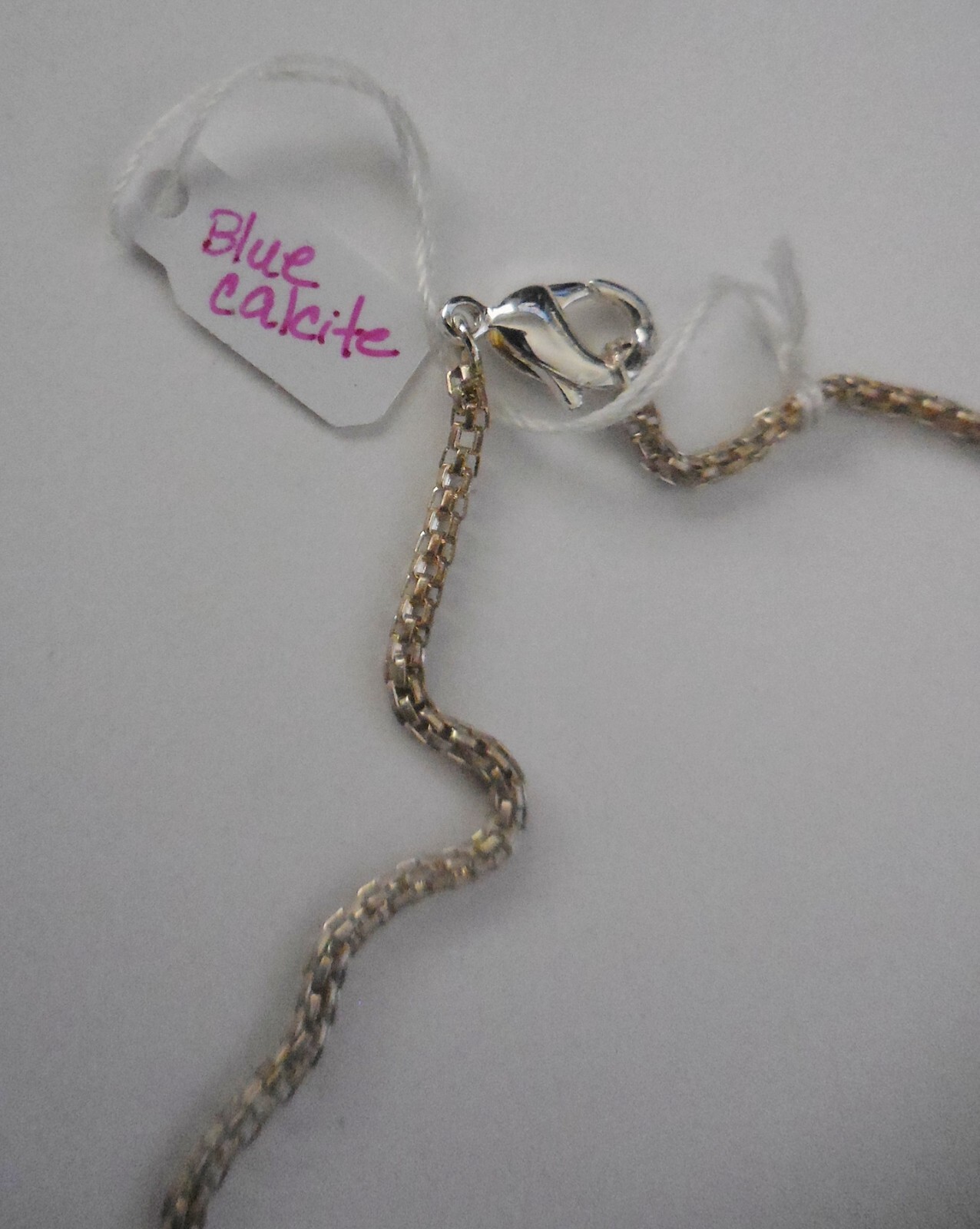VINTAGE NATURAL CALCITE NECKLACE BEAUTIFUL GEODE ROCK PENDANT DESIGN