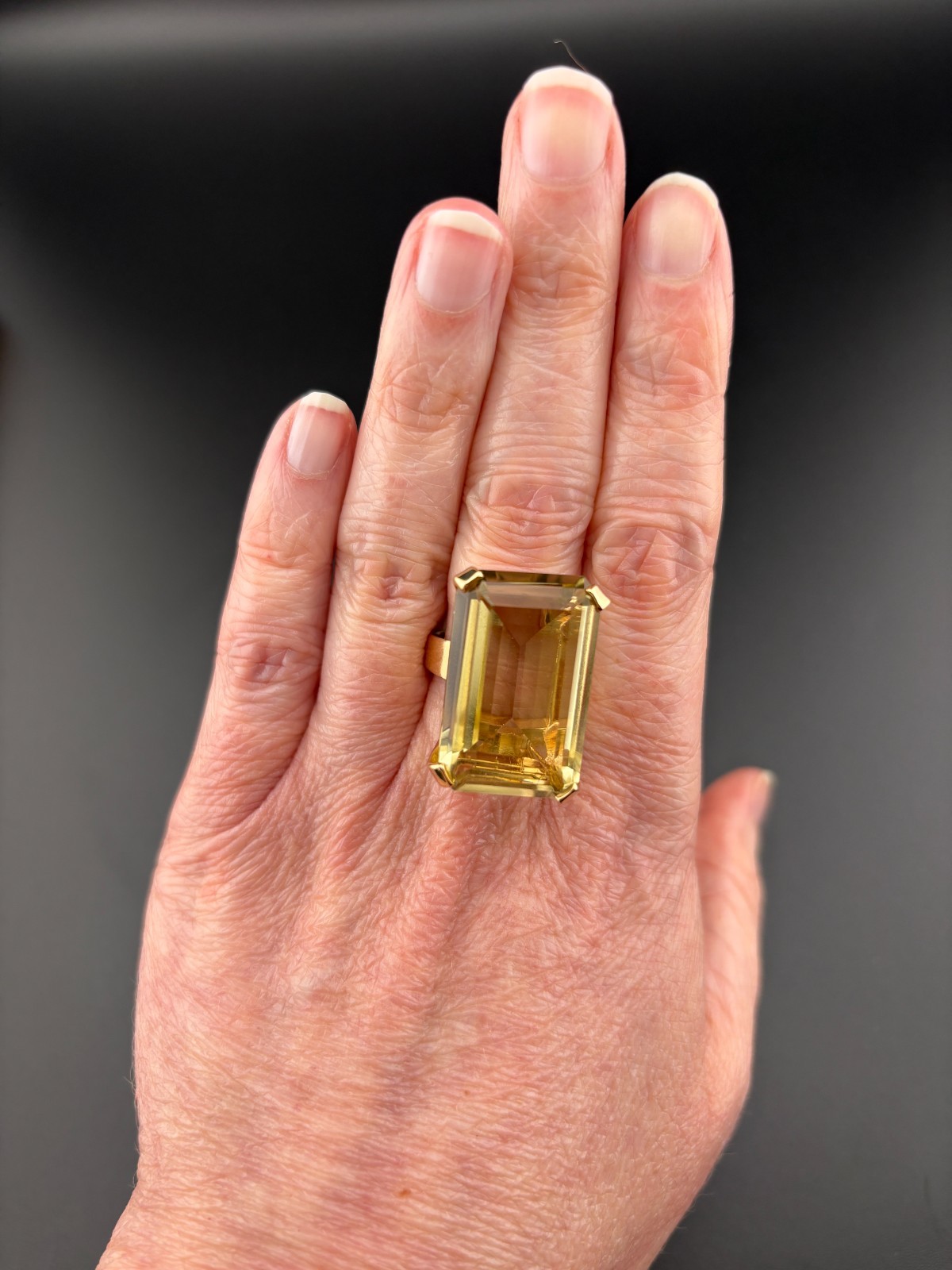 Vintage 18k Gold Large Emerald Cut Quartz Cocktail Ring 13.77g Statement Ring
