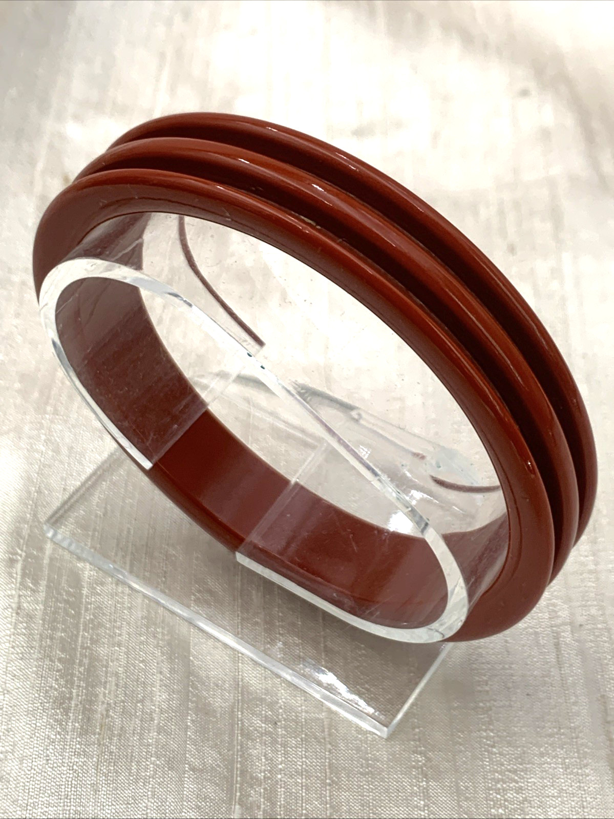 VTG Bangle Bracelet Lucite Plastic Ribbed Burnt Orange Rust Bold 8″ Inside Circ.