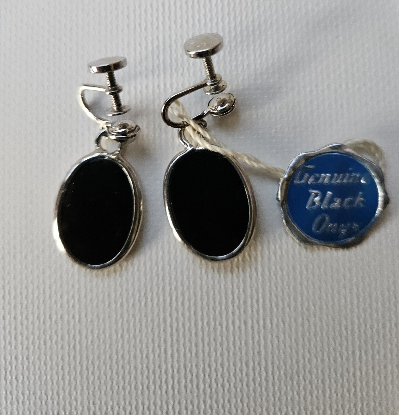 Vintage Black Onyx with Silver Tone Necklace & Screw-Hinge Clip-On Earrings Set