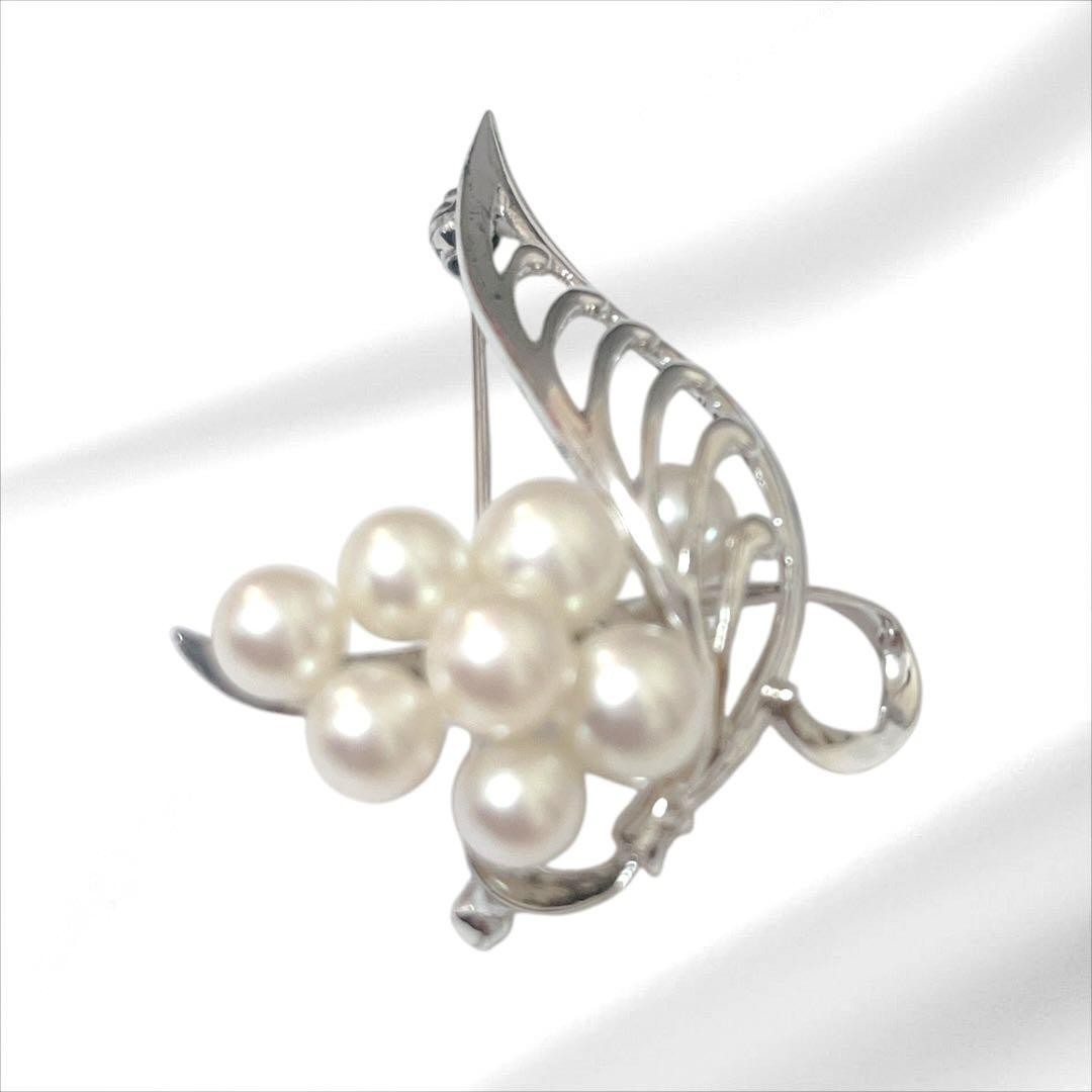 Authentic MIKIMOTO Pearl Brooch Leaf Motif 7 Akoya Pearls Silver M Stamp Japan