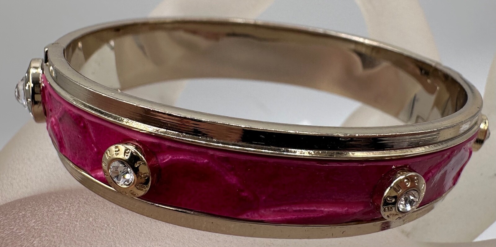 GOLD PLATED CRYSTAL FUCHSIA PINK FAUX SNAKE SKIN HENRI BENDEL NY SIGNED BRACELET