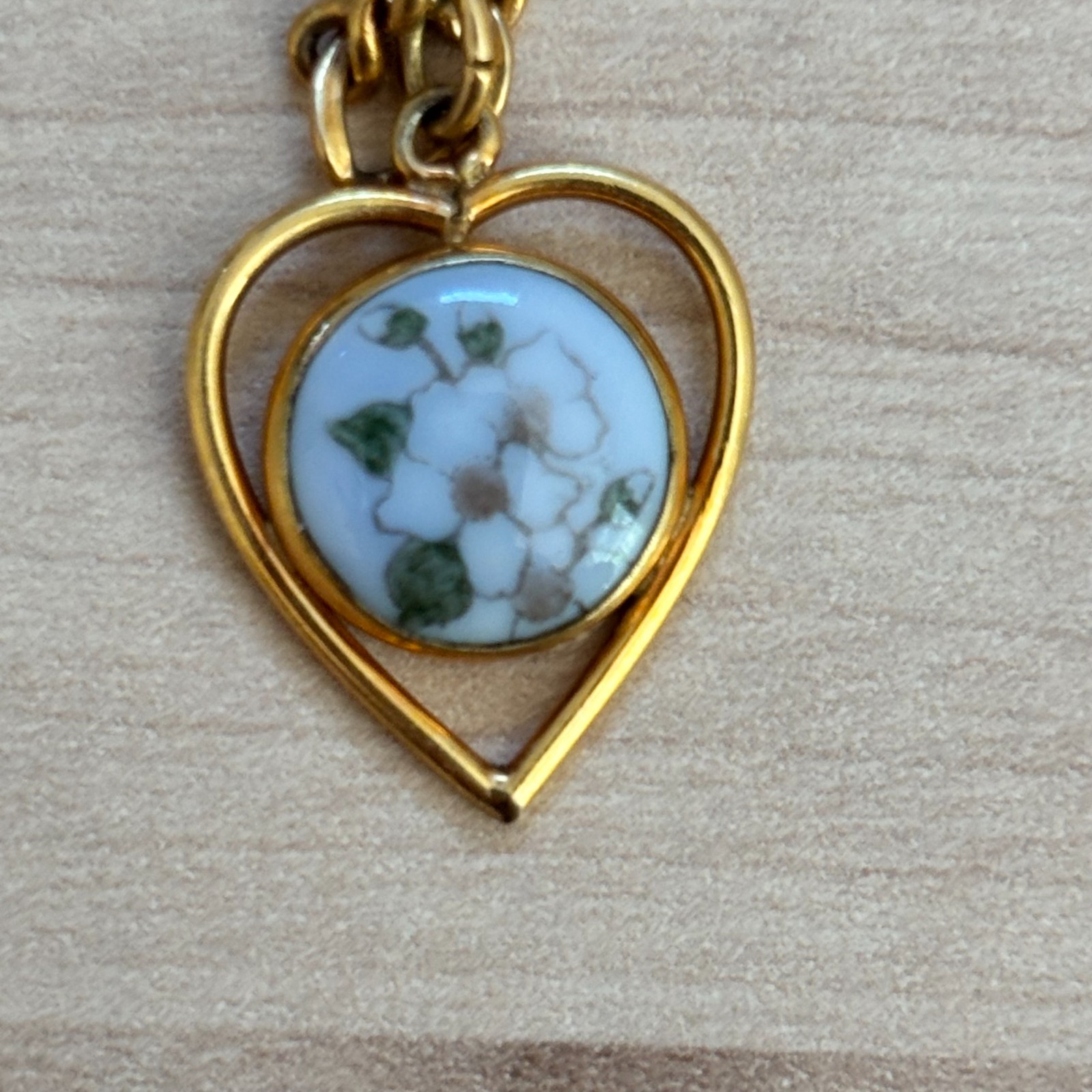 B&G Denmark Porcelain Flower Heart Charm Bracelet Gold Tone Floral