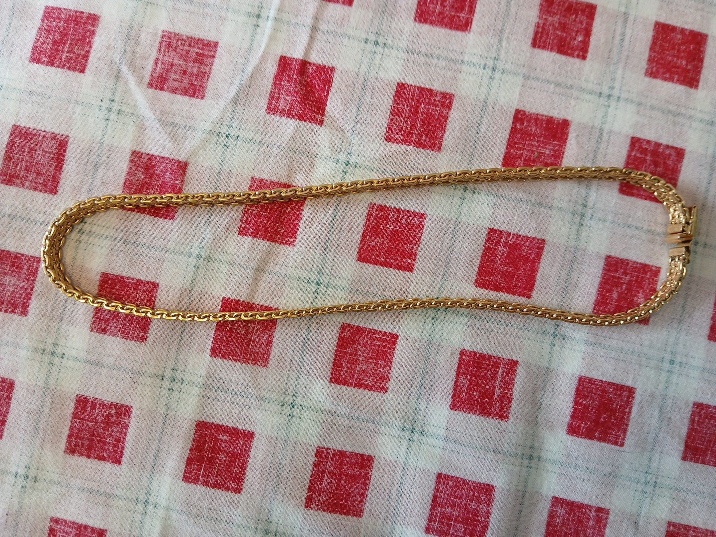 Vintage Signed MONET Gold Plated 17” Mesh Link Chocker Collar Chain Necklace