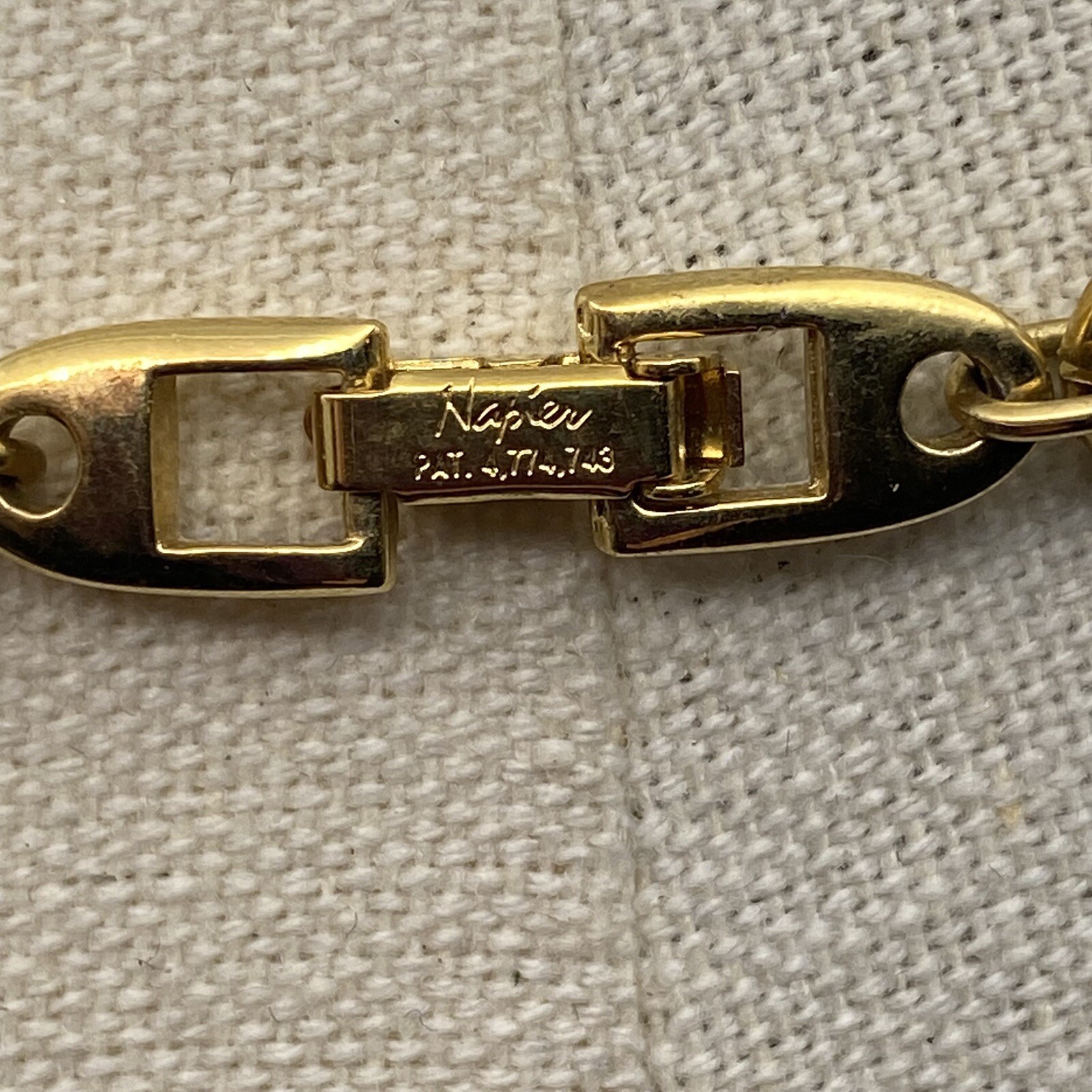 Vintage Napier Off White Enamel Wave Choker Necklace Gold Tone Chain