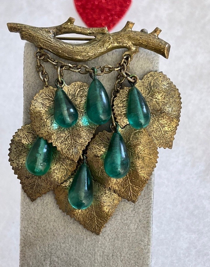 Antique brooch large Grapes brooch 1920-30s Vintage green glass beautiful