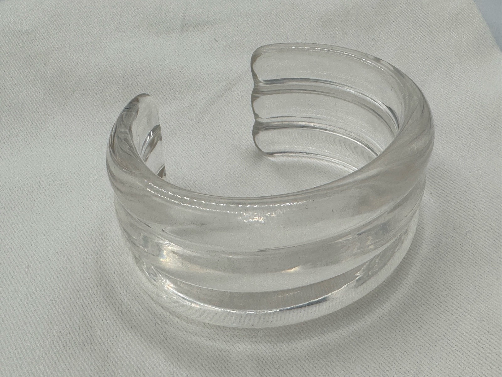 Vintage Acrylic Lucite Cuff Bracelet w/ Earrings Casual Business Elegant Women’s